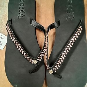 NWT Women's Ecsa brand flops with rhinestones